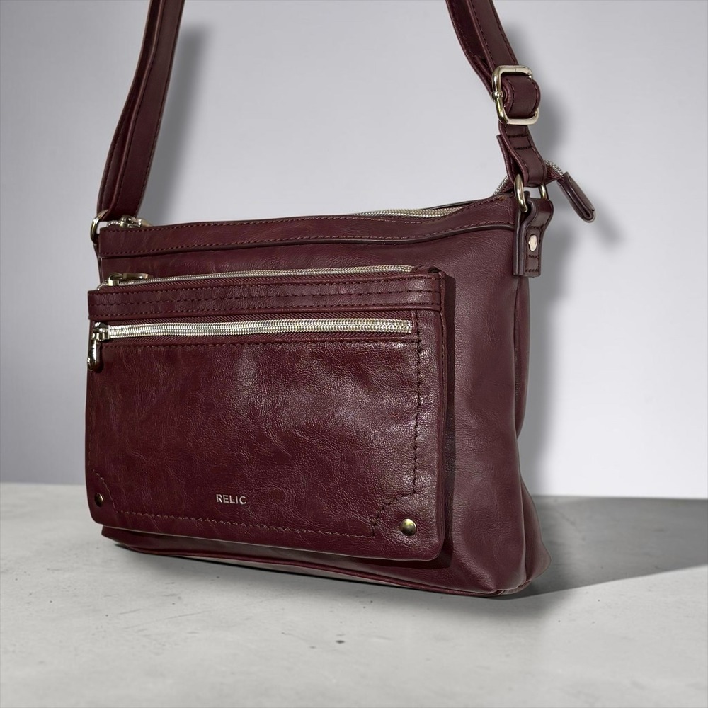 Relic Burgundy Faux Leather Crossbody Bag Silver Hardware Multi Pocket Purse